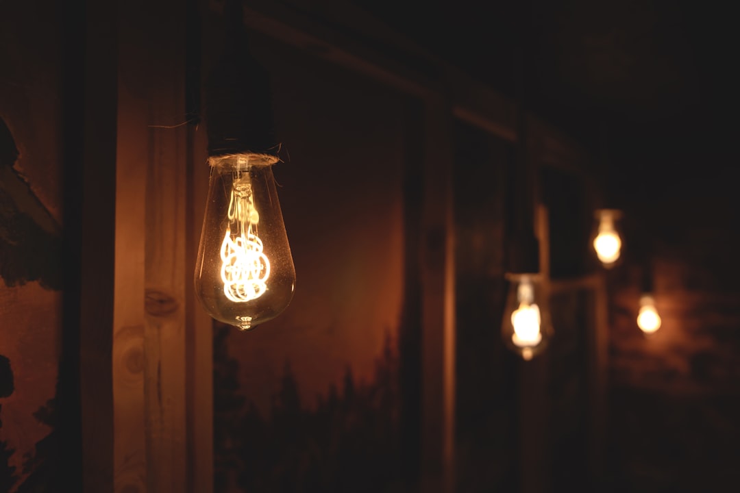 Rüyada elektrik görmek ne anlama gelir: tabirler