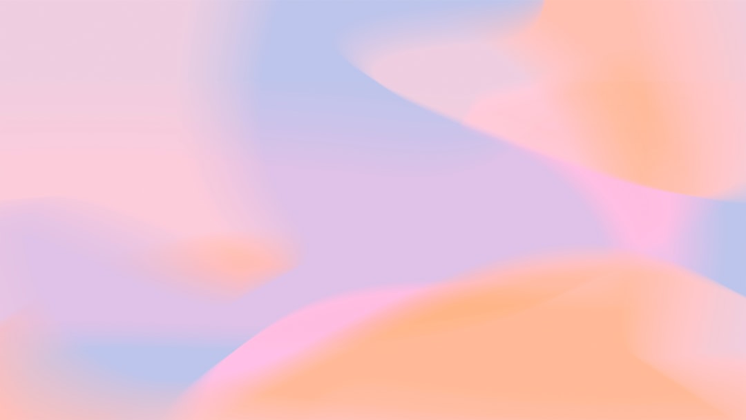 Kullanıcı, rüyasında pastel renklerin hakim olduğu sakin bir manzara inceliyor