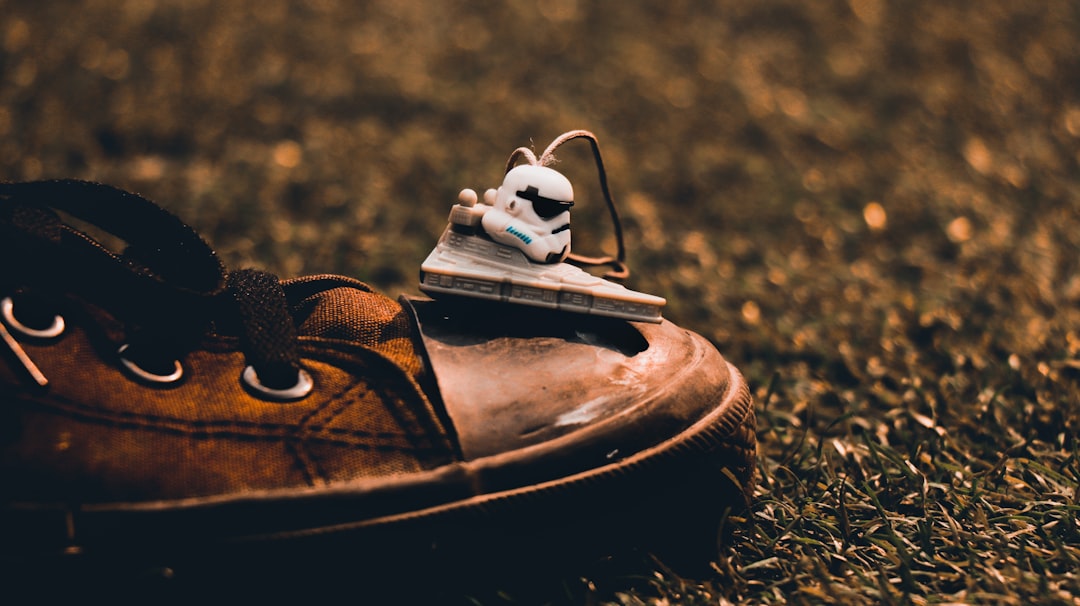 Rüya Tabirleri: Ayakkabı Bağcıkları Kopması Anlami