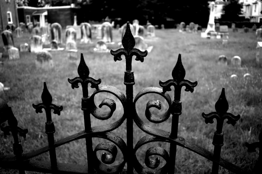 Rüyada mezar görmek ne anlama gelir: İçsel dönüşüm tabirleri