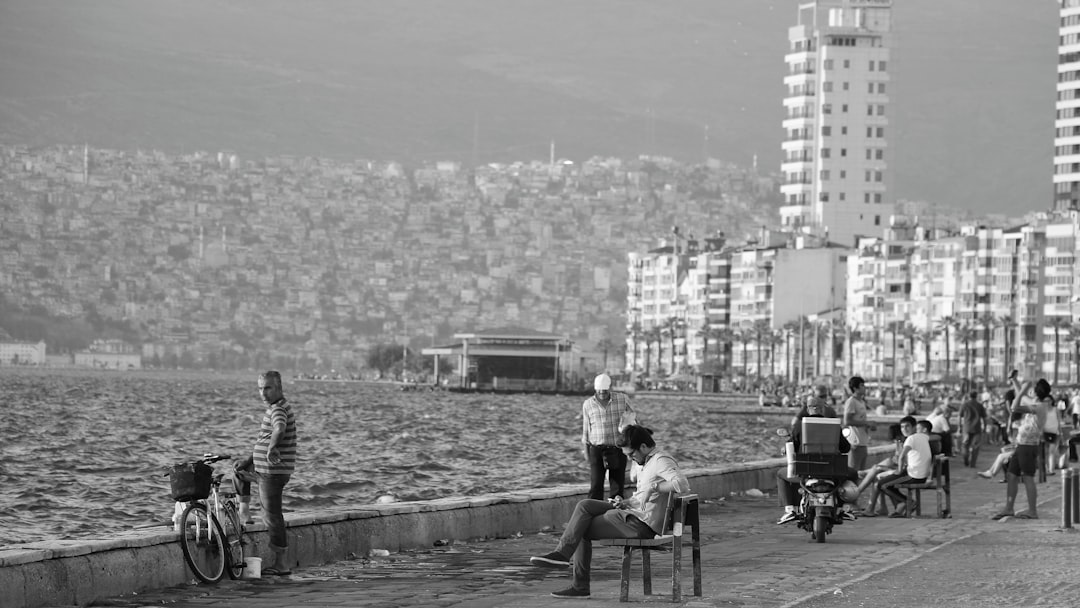 Rüyada Komşu Görmek Ne Anlama Gelir? Sınırlar ve Destek