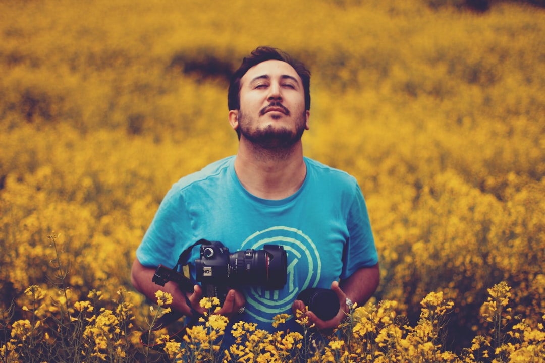 Rüyada Fotoğraf Görmek: Anılar ve Kimlik Tabirleri