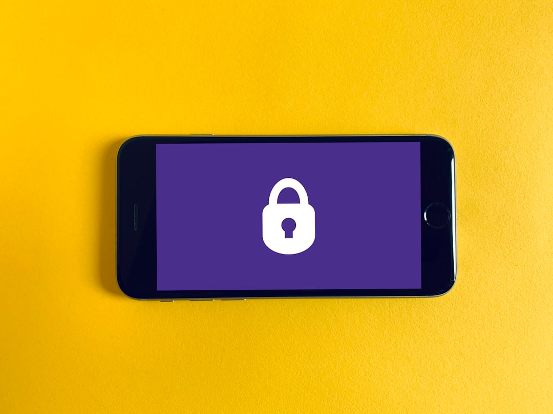 Rüyada Telefon Kilidi Kırmak: Anlamı ve Tabirleri