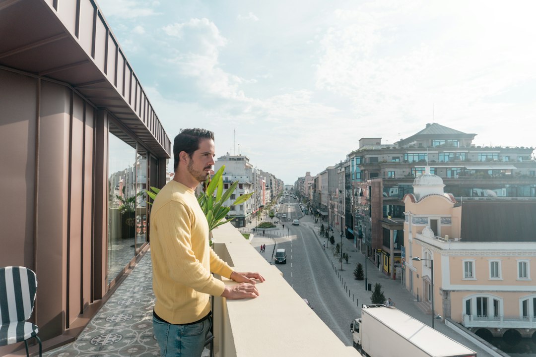 Rüyada Balkon Görmek Ne Anlama Gelir? Rüya Tabirleri