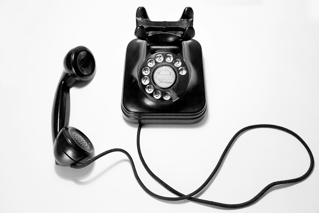 Rüyada Telefon Görmek Ne Anlama Gelir? Tabirler ve İletişim Sembolleri